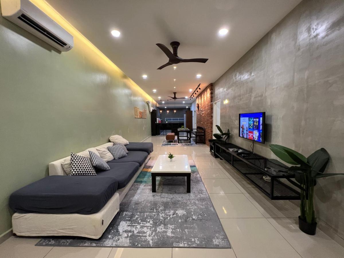 R3Trohouse 3Br 8Pax Ps4,Pool Table,Netflix Villa Kuantan Eksteriør billede