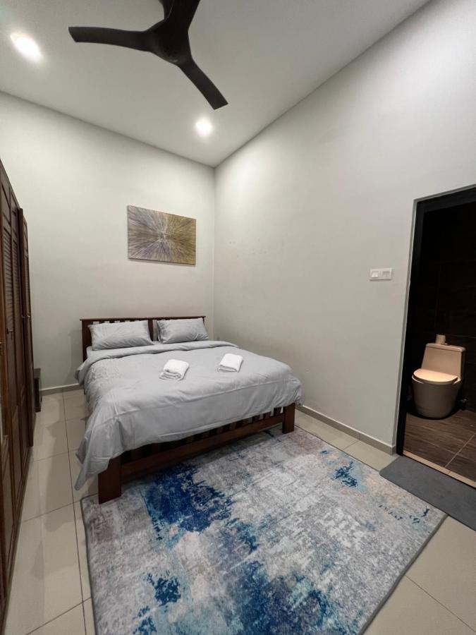 R3Trohouse 3Br 8Pax Ps4,Pool Table,Netflix Villa Kuantan Eksteriør billede