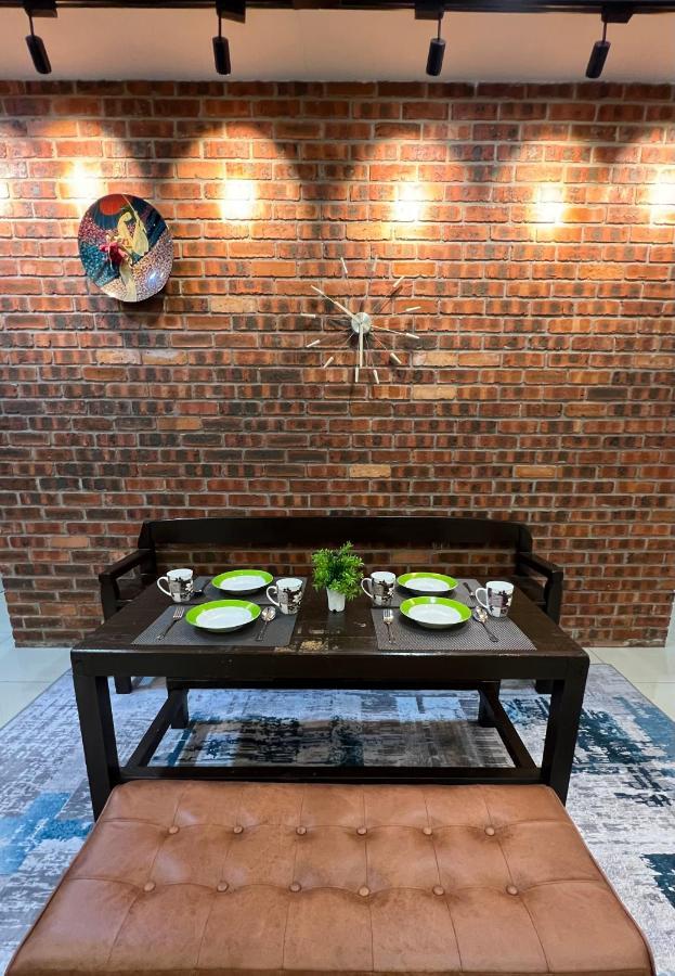 R3Trohouse 3Br 8Pax Ps4,Pool Table,Netflix Villa Kuantan Eksteriør billede